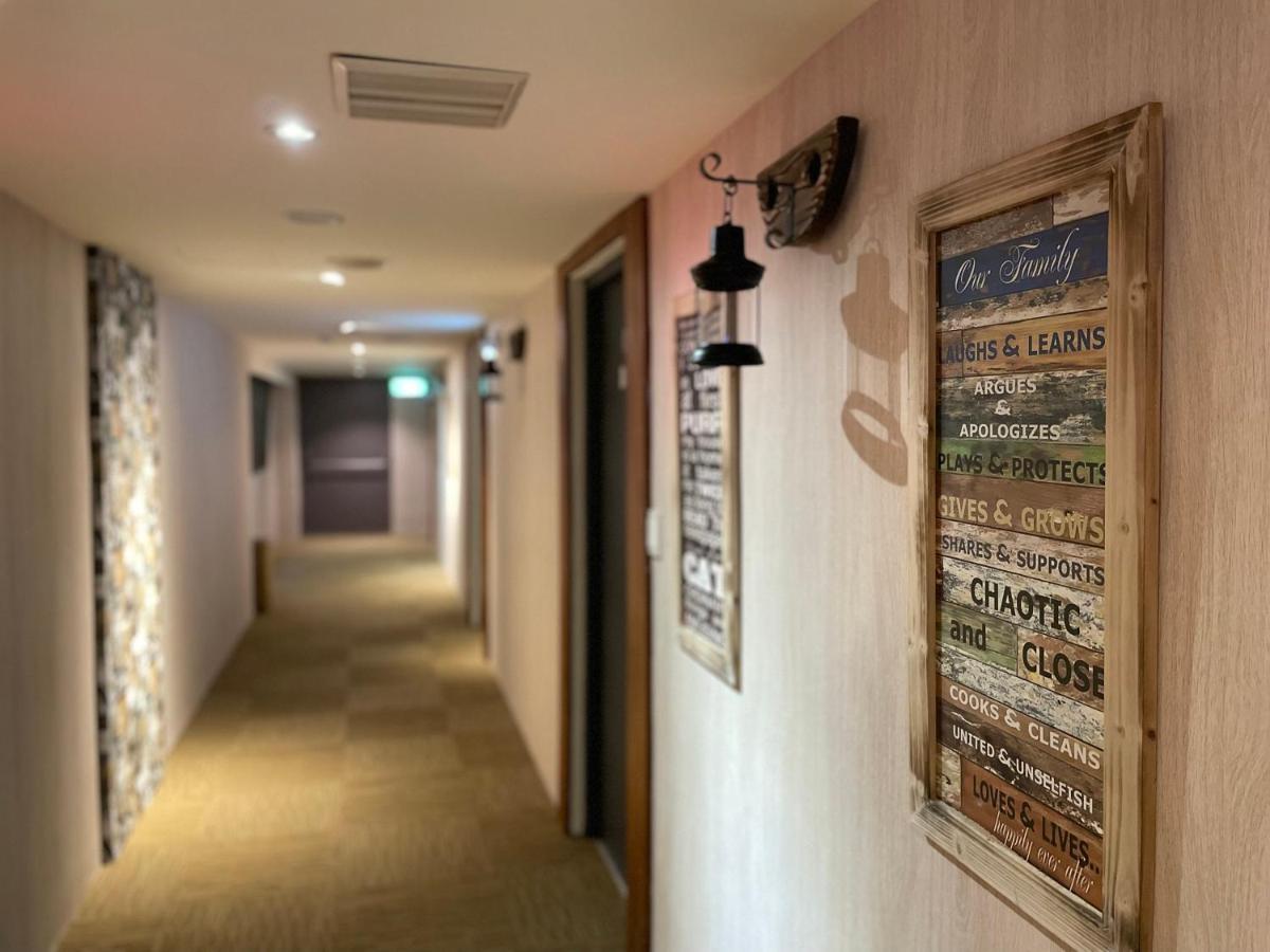 Roaders Hotel Dongda Hualien Buitenkant foto