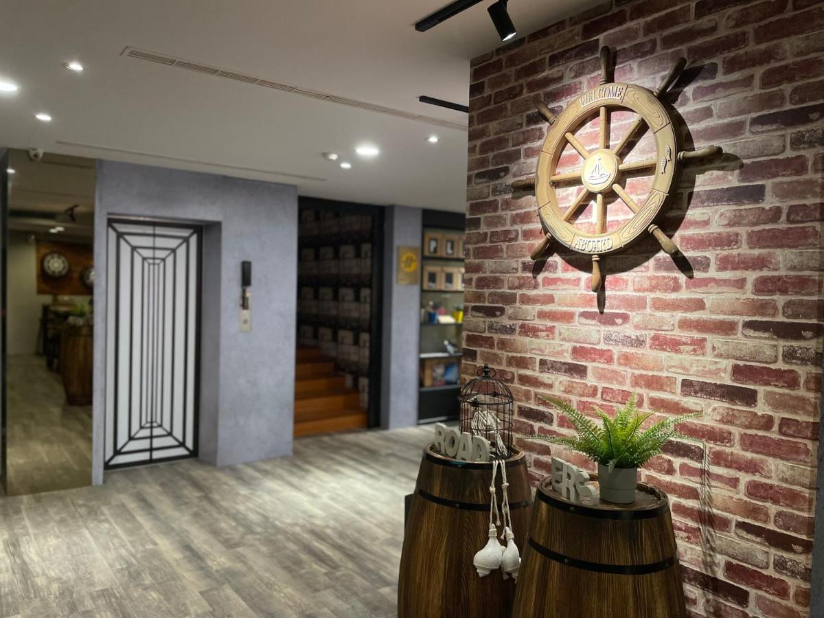 Roaders Hotel Dongda Hualien Buitenkant foto
