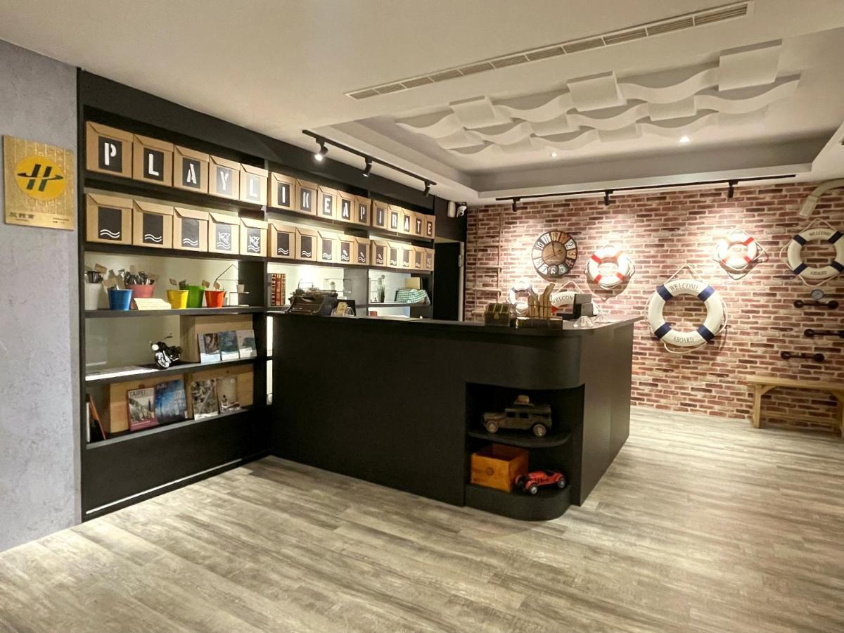 Roaders Hotel Dongda Hualien Buitenkant foto