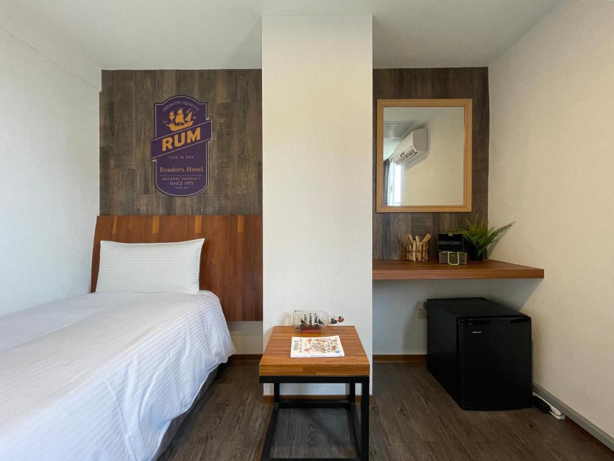 Roaders Hotel Dongda Hualien Buitenkant foto