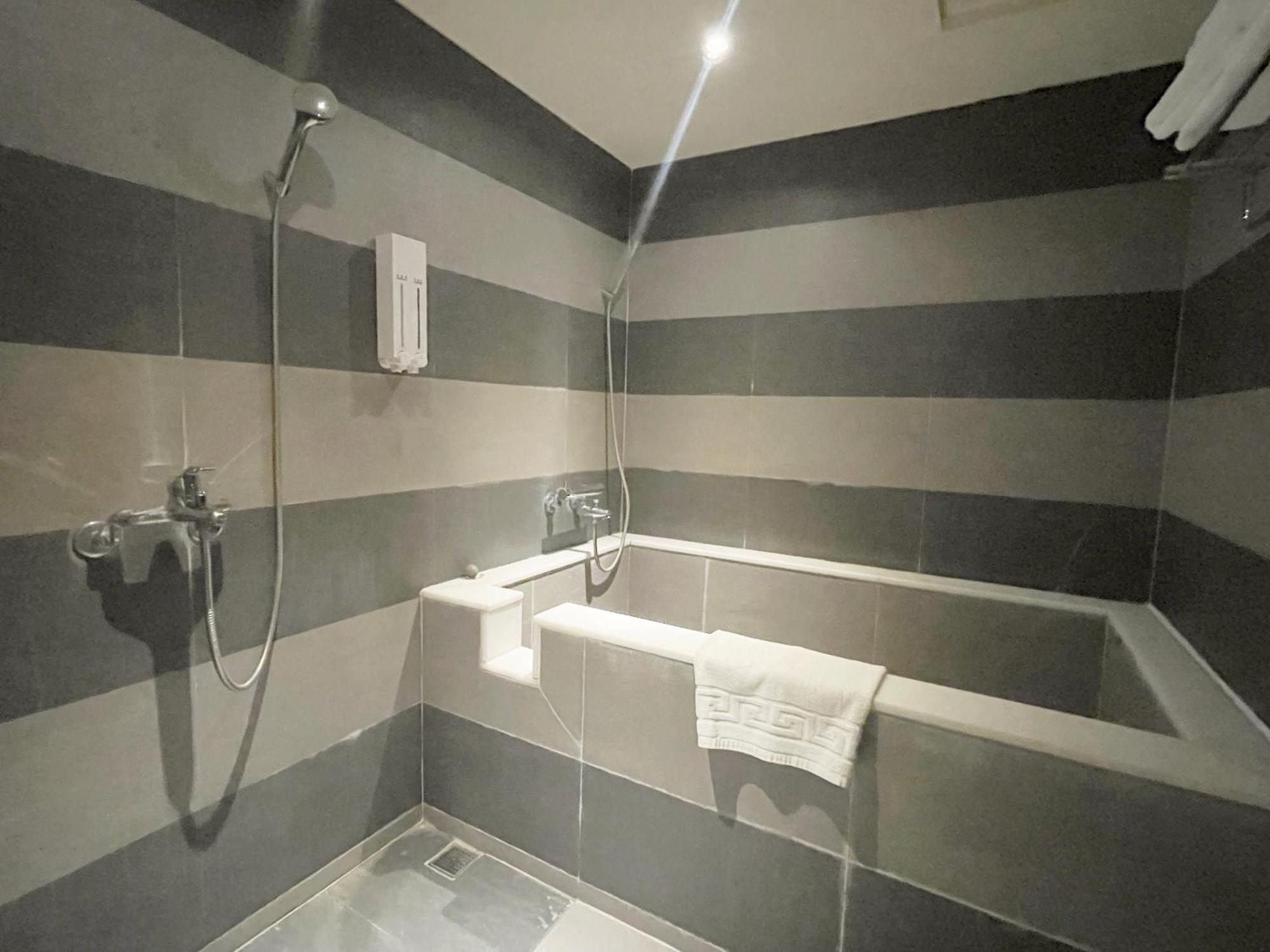 Roaders Hotel Dongda Hualien Kamer foto