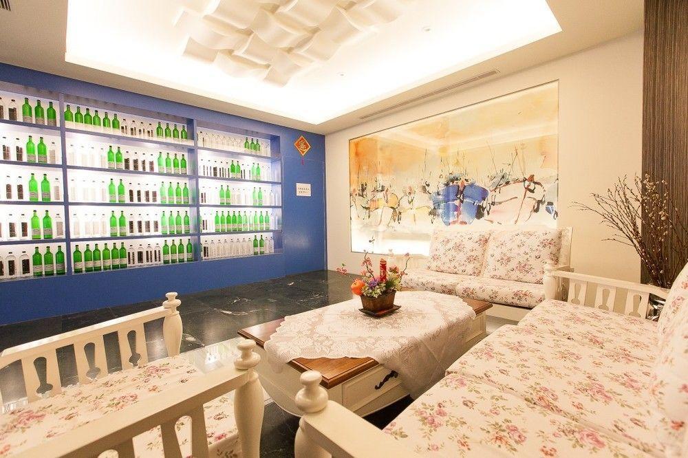 Roaders Hotel Dongda Hualien Buitenkant foto